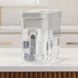 32 cup ZeroWater dispenser on modern kitchen counter